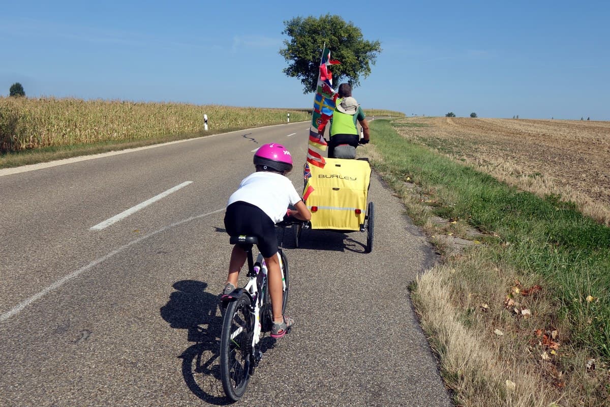 08 viaggiare in bici con le figlie