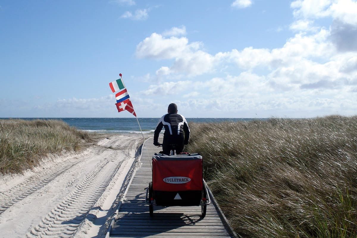 08 carrellino bimbi verso la spiaggia