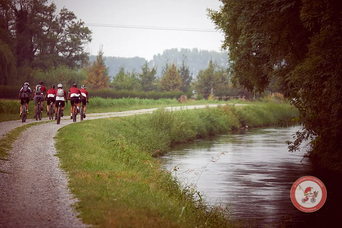 Cicloturistica Cremonese gravel days 2022 canale
