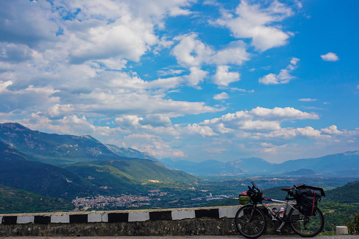 Intervista Cosimo bici paesaggio