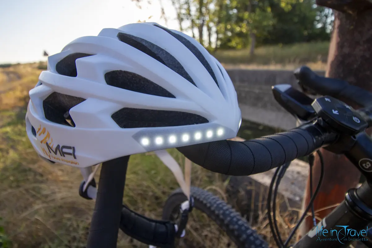 casco bici MFI bianco