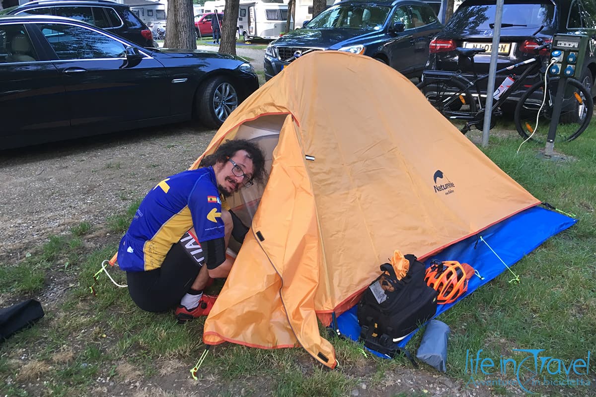 Tenda bikepacking Lettonia