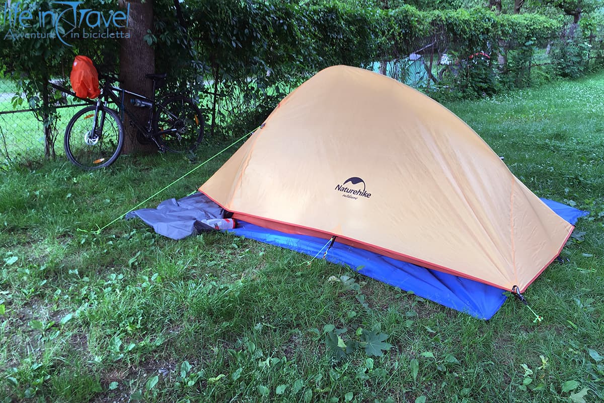 Recensione Tenda Naturehike Cloud Up 2 Tenda sulla drava