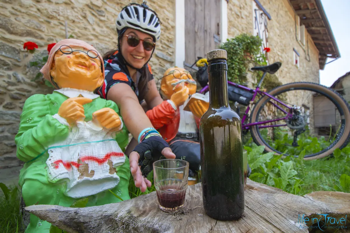 Valle Maira in bici furto divino