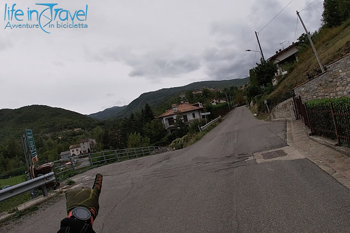 oltrepo pavese in bici VEDIAMO IL PENICE