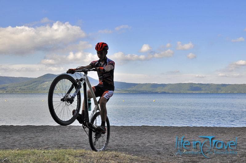 acrobazie al lago di vico