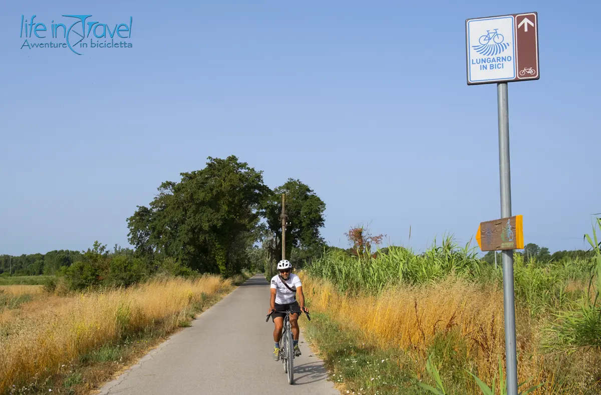 02 andare in bici