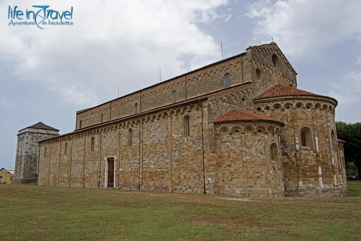 ciclopista del trammino basilica san pietro apostolo
