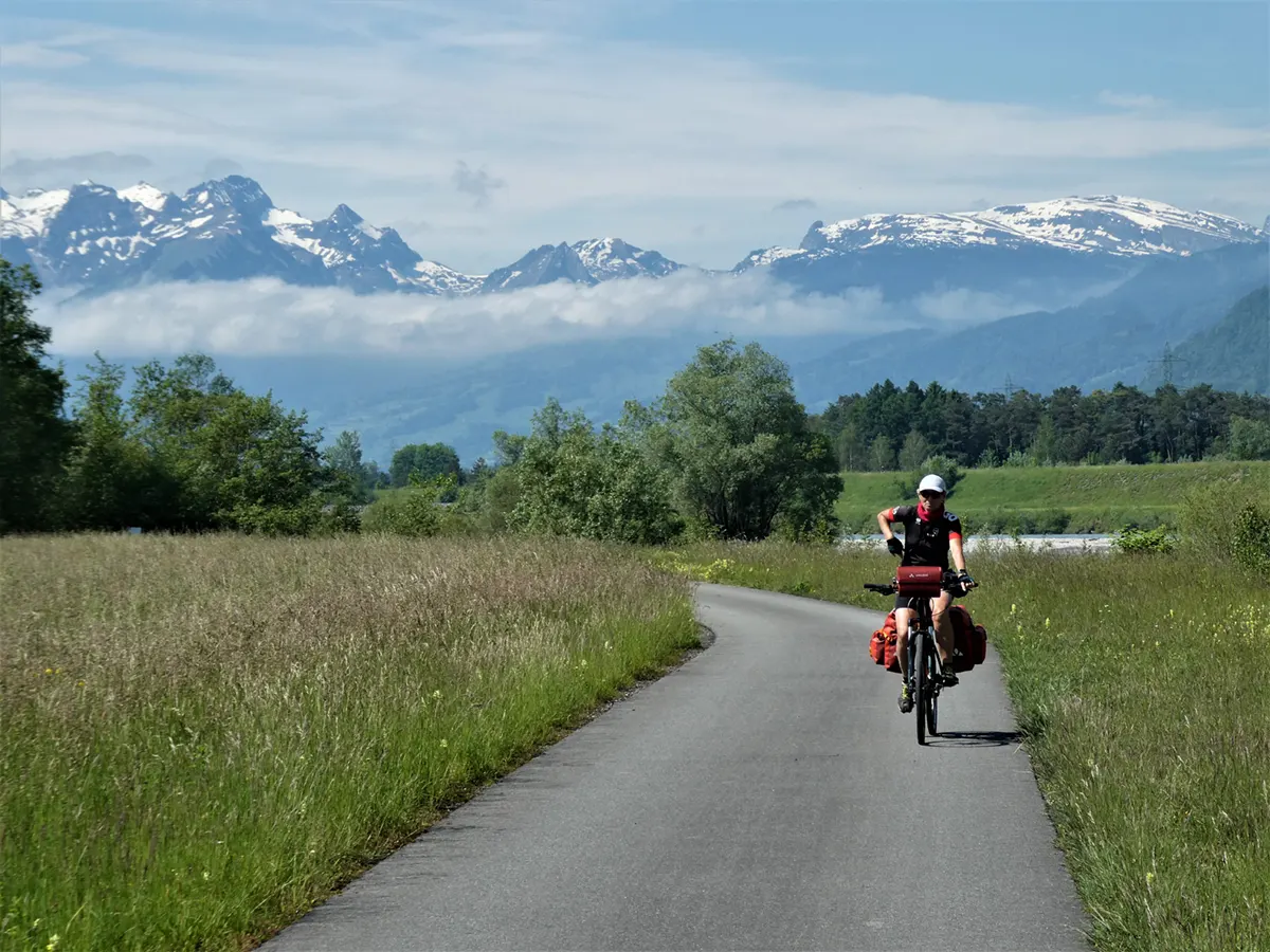020 Rheinradweg