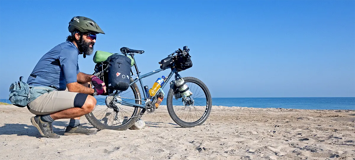 01 oman in bici