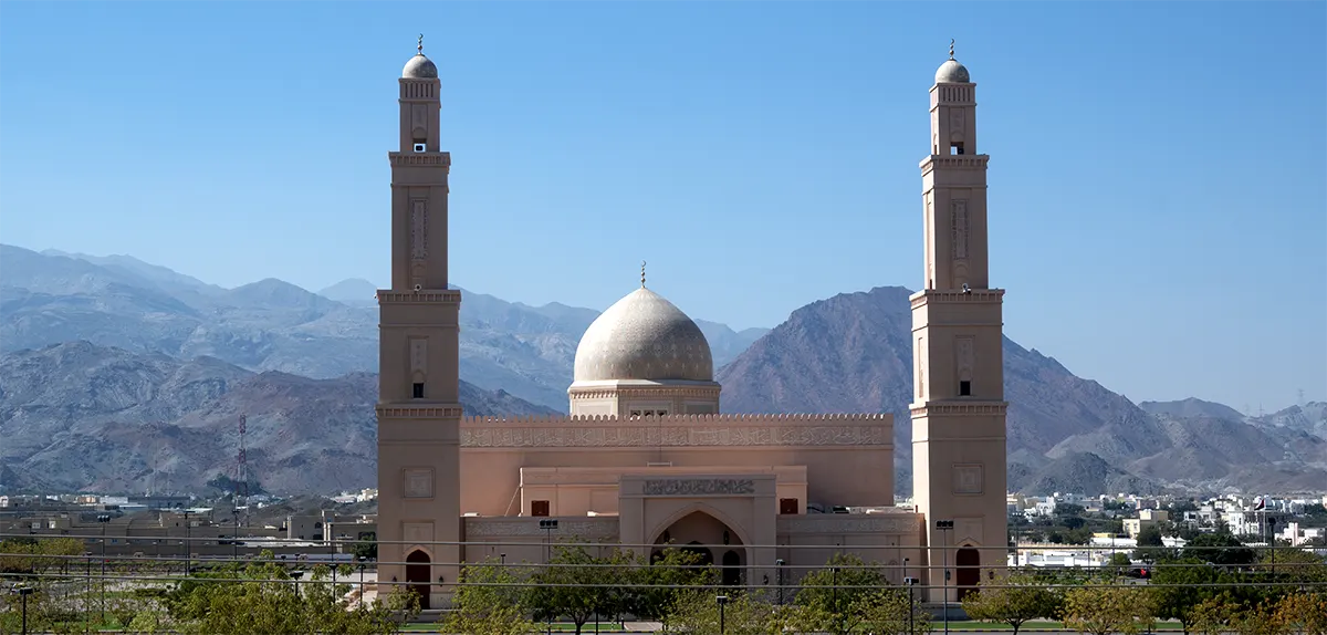 06 oman in bici muscat