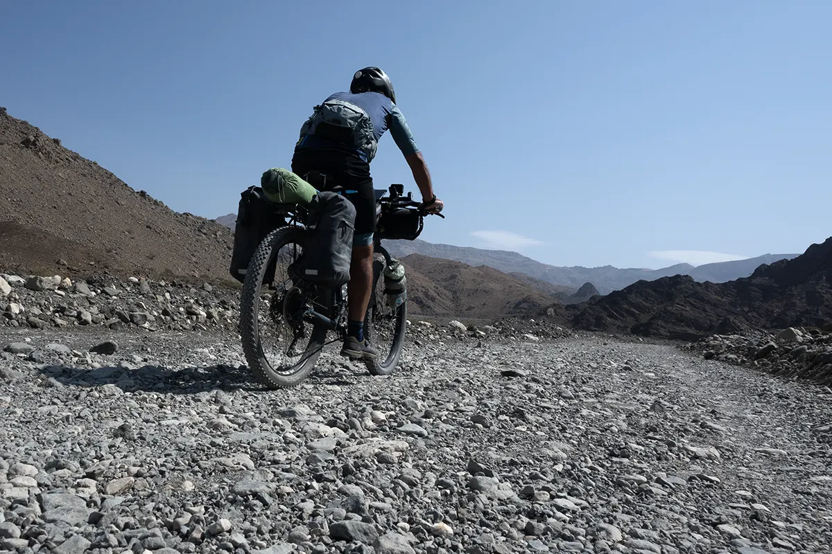 oman gravel road