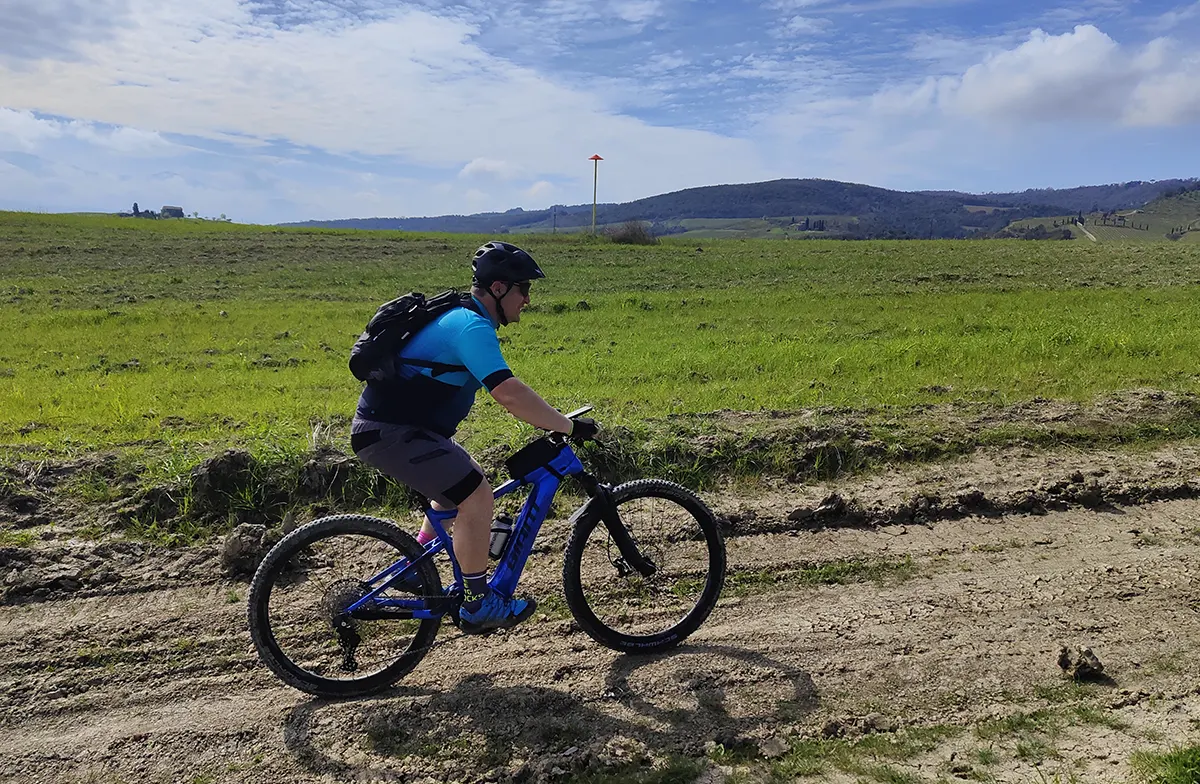 weekend gravel in val d orcia