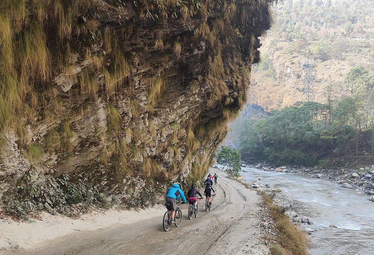 nepal in bici