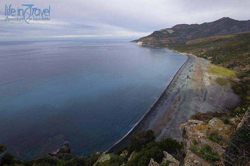 spiaggia nera di nonza