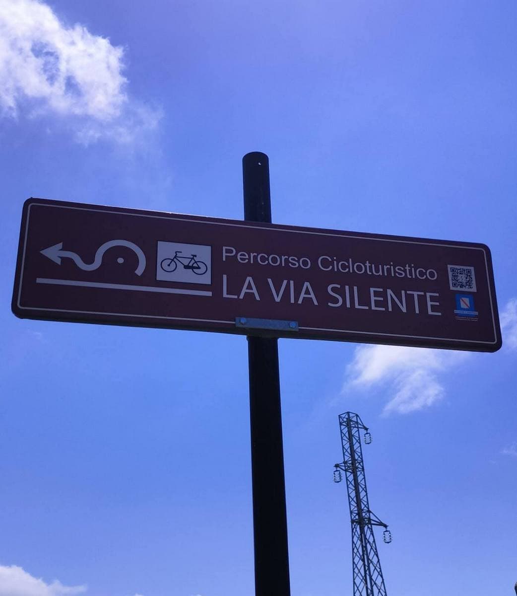 via silente in bici