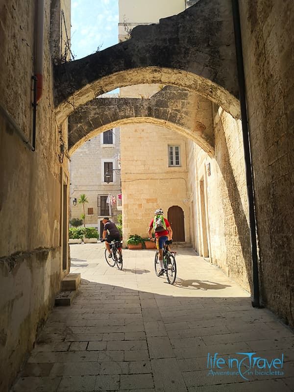 monopoli in bici
