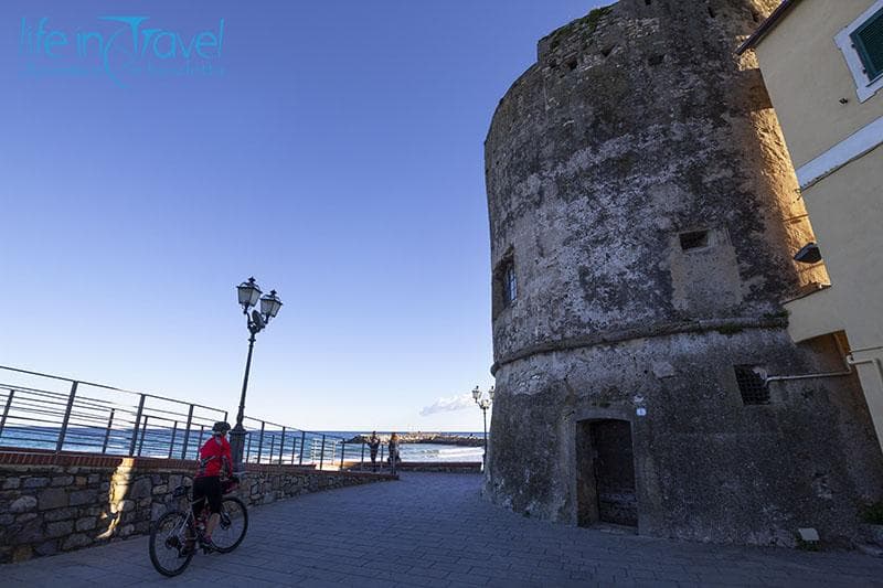 torre costiera genovese
