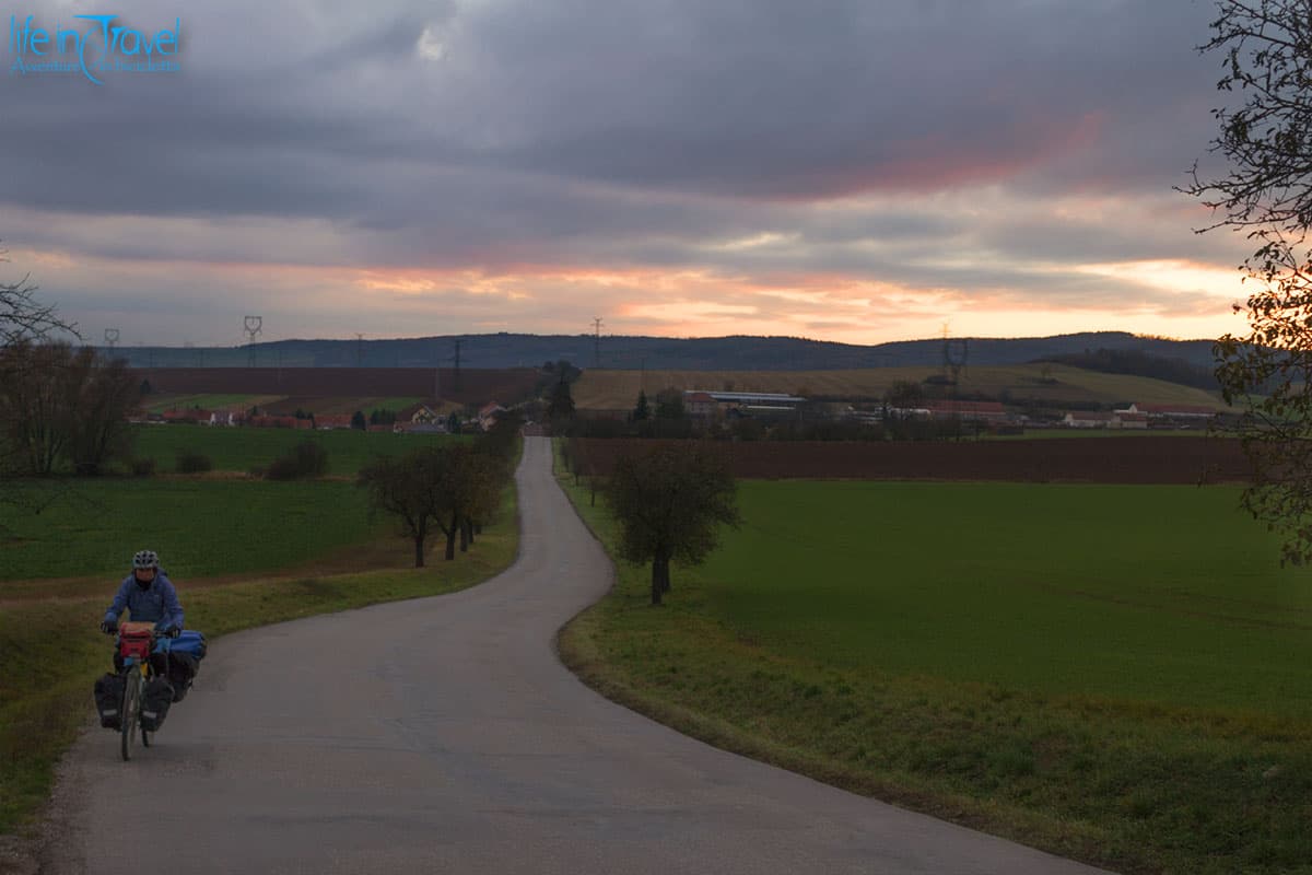 10 brno praga in bici tramonto in bici repubblica ceca