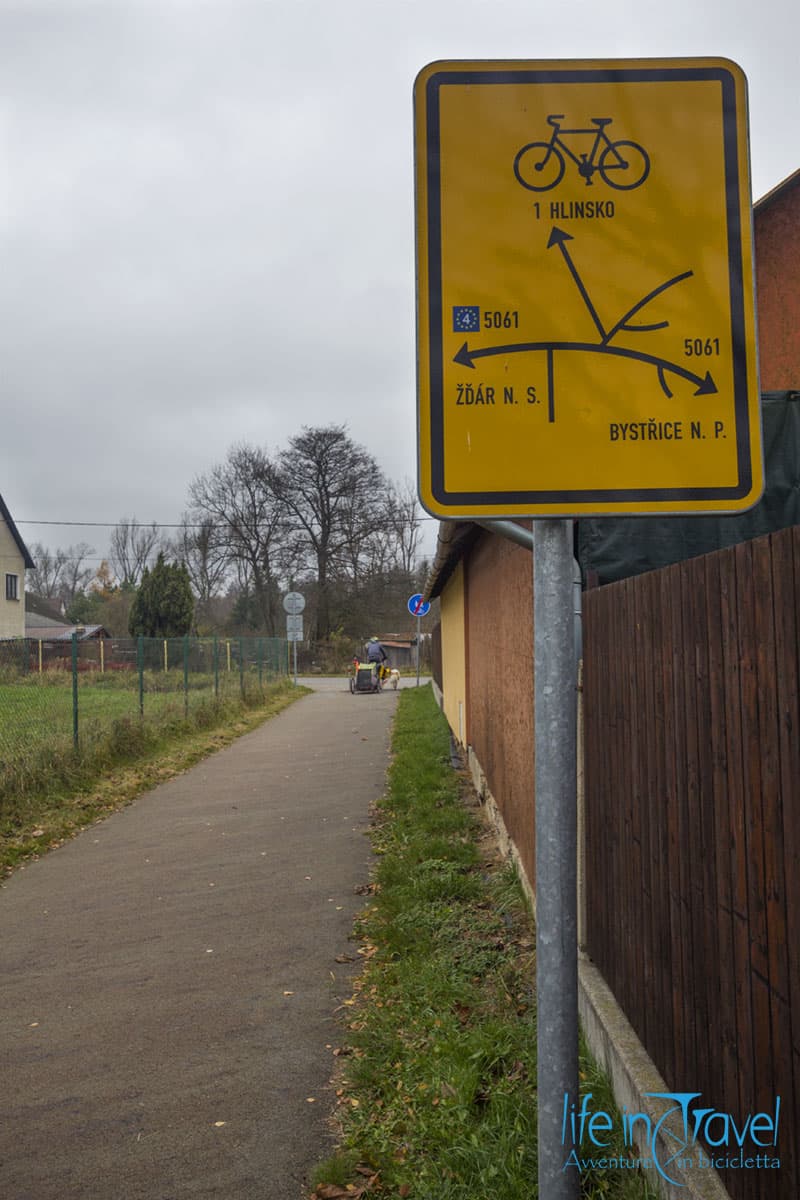 12 segnaletica brno praga in bici
