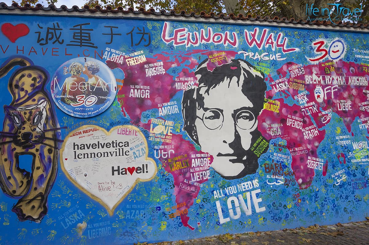 38 lennon wall praga