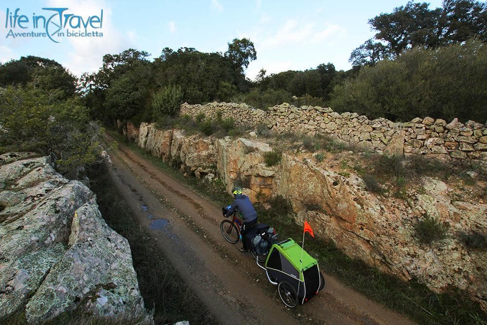 vecchia ferrovia in bici