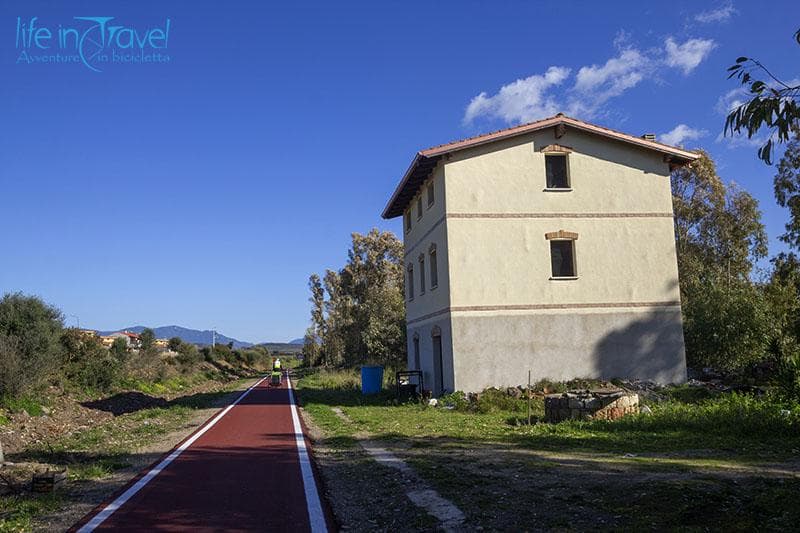 vecchia stazione ferrovia del sulcis