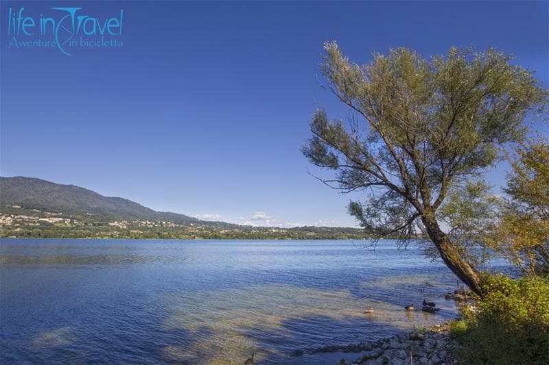 scorci lacustri lago di varese