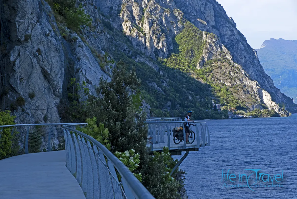 ciclabile garda in bici