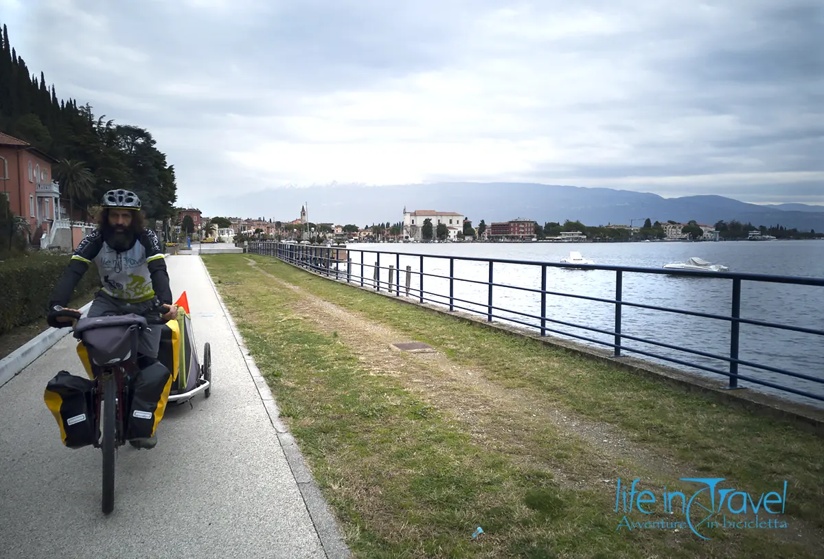 garda in bici