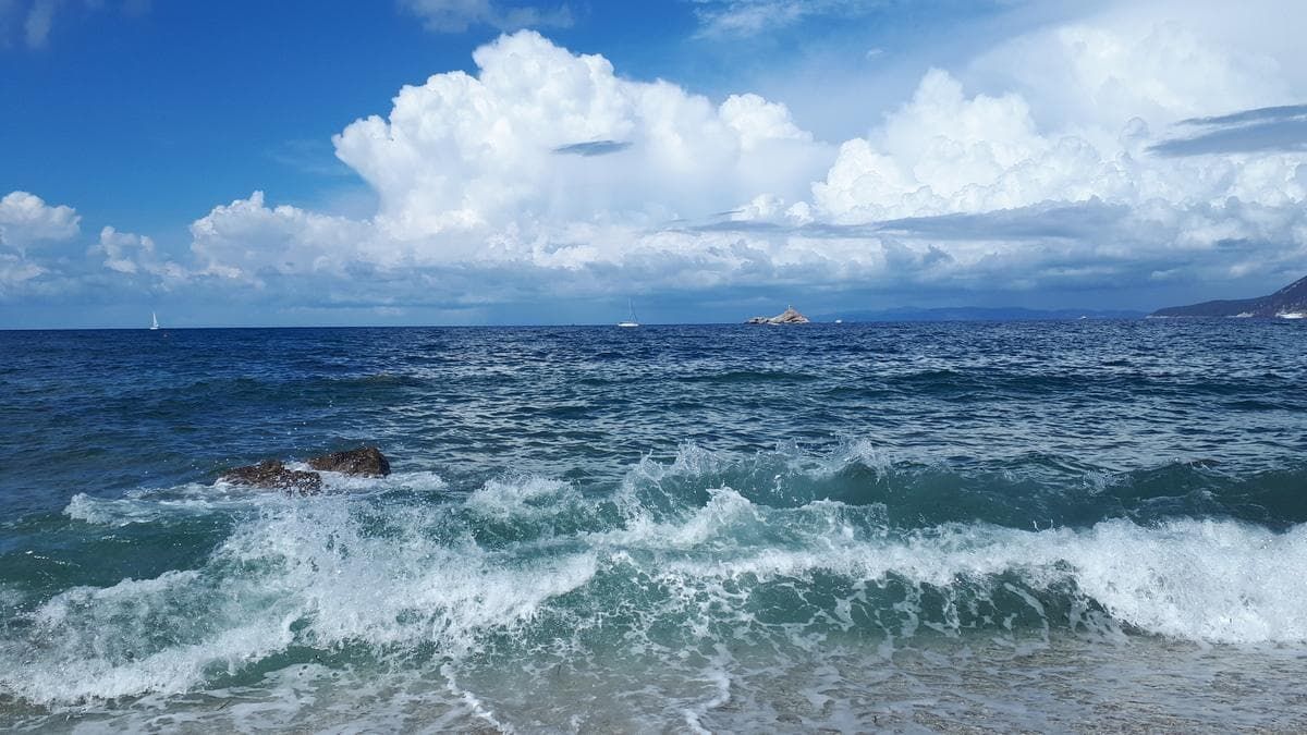 isola d elba bikepacking mare