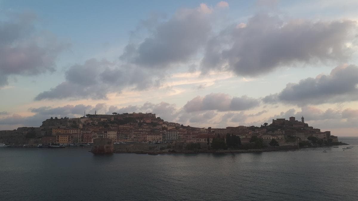 isola d elba bikepacking portoferraio
