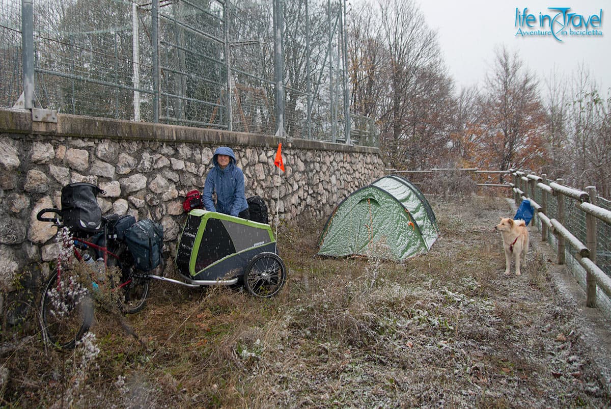 04 campeggio libero oneta sotto la neve