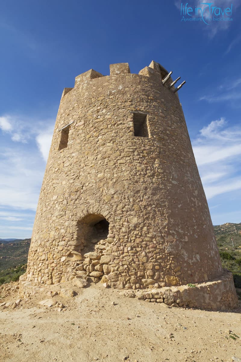 16 orientale sarda in bici torre murtas