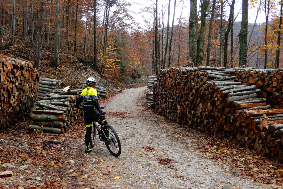 01 sella di tarnovo in bici