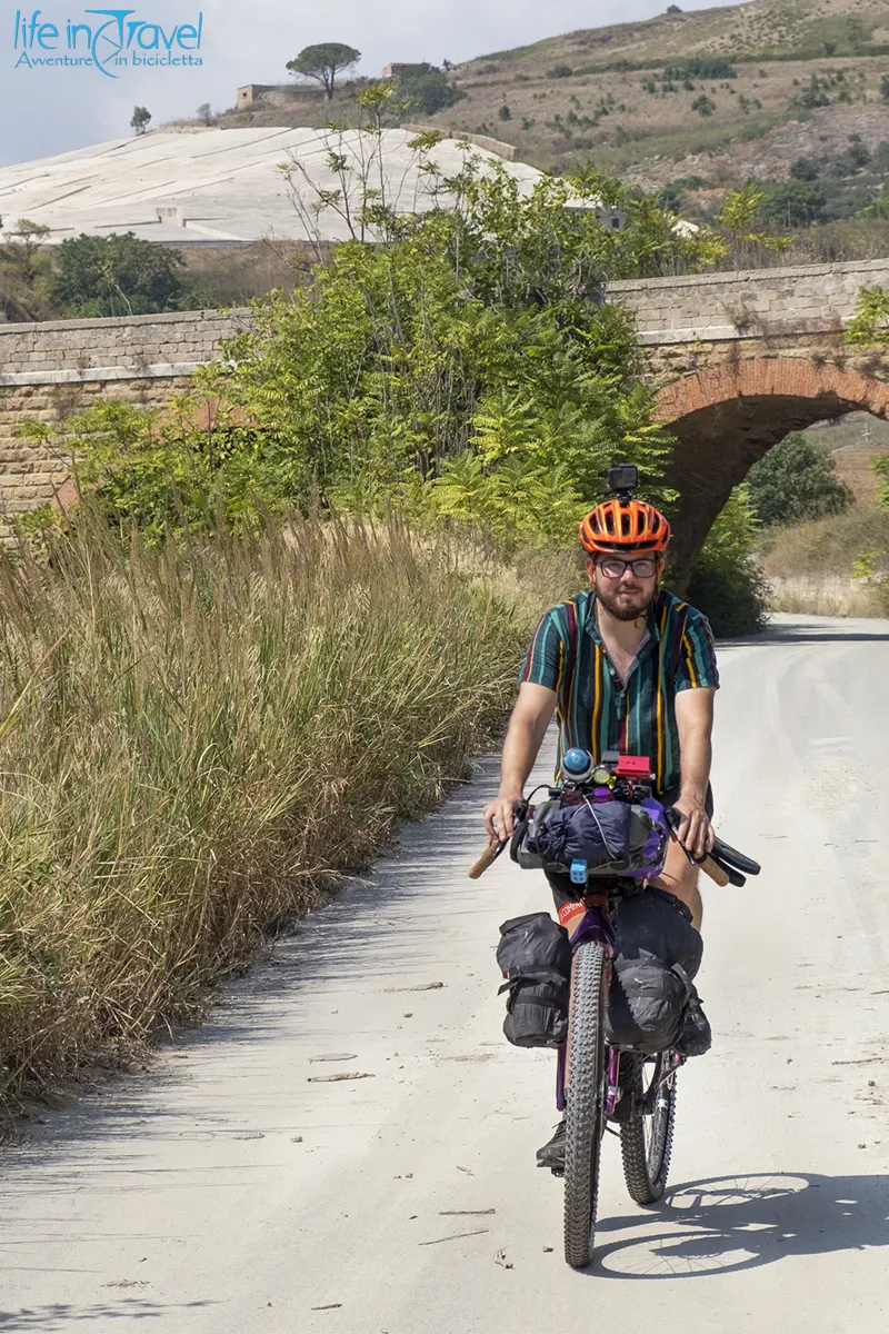 Cycling Sicily 13 cretto di burri gibellina vecchia