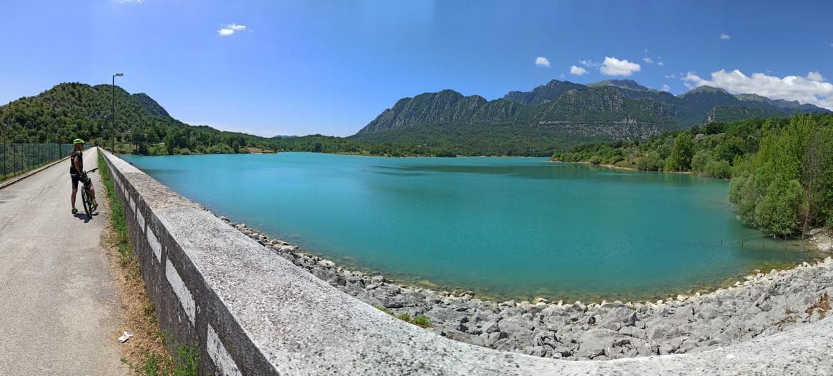 11 tour laghi abruzzo bici