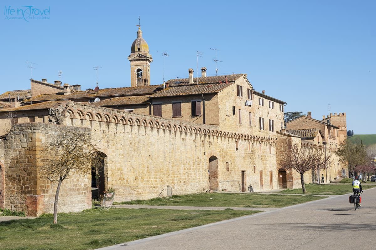 Val d'Orcia in bici