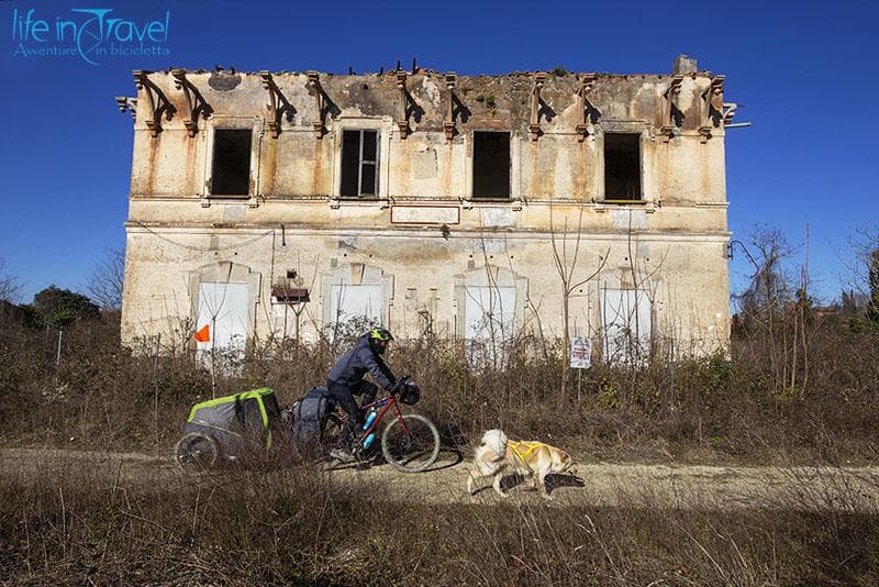 in bici stazione vecchia