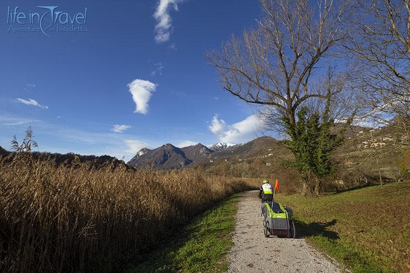 riserva lago di piano in bici