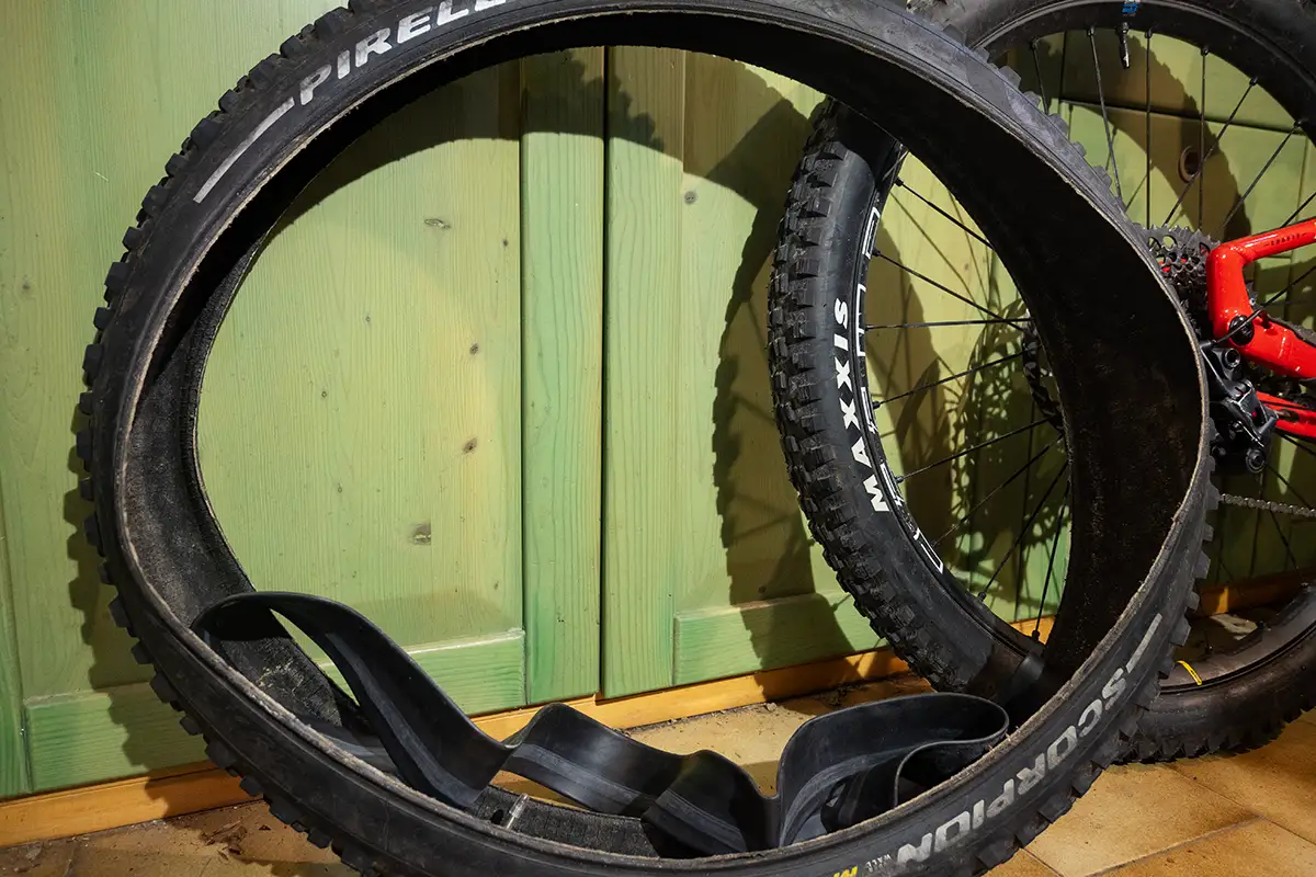 Nastratura e latticizzazione tubeless