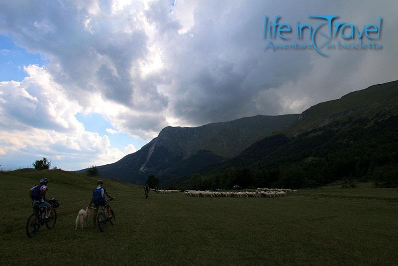 grande anello sibillini mtb