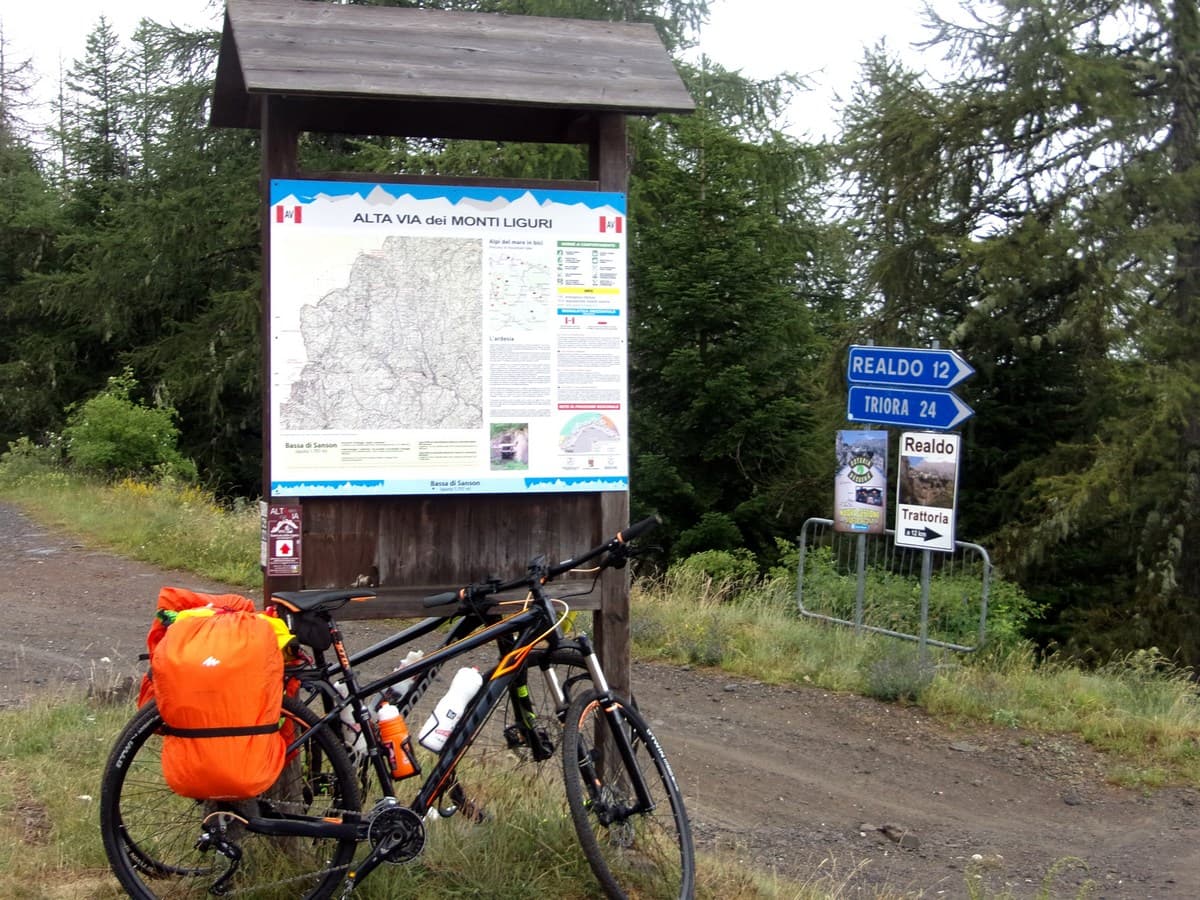 10 alta via alpi liguri mtb