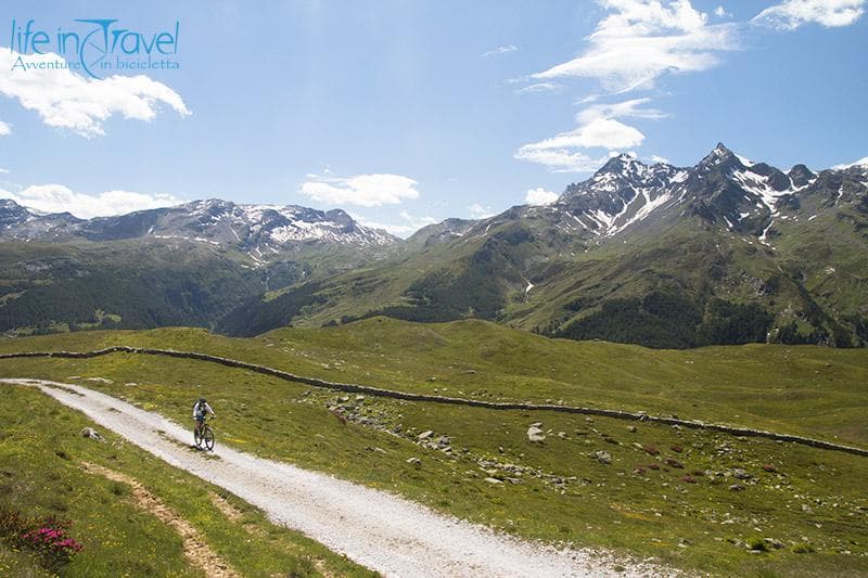verso il lago di spluga