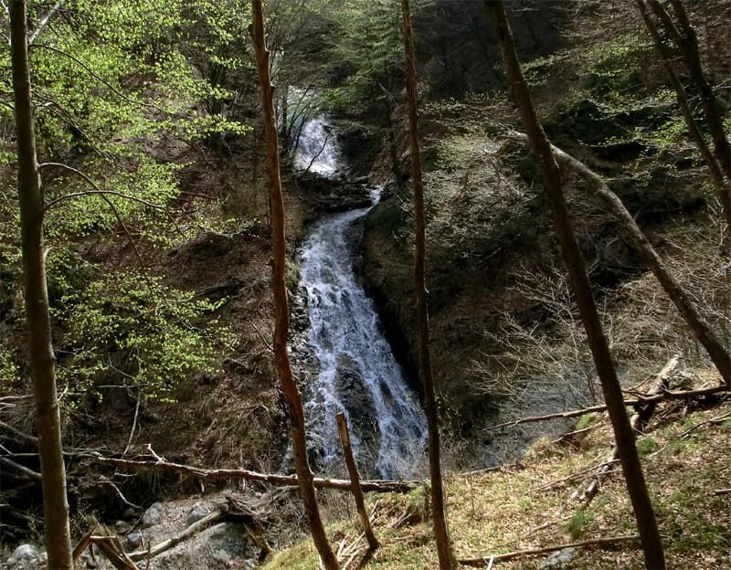 04 CASCATA