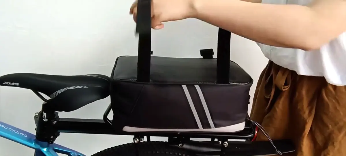 cinghie a strappo aggancio bauletto bici