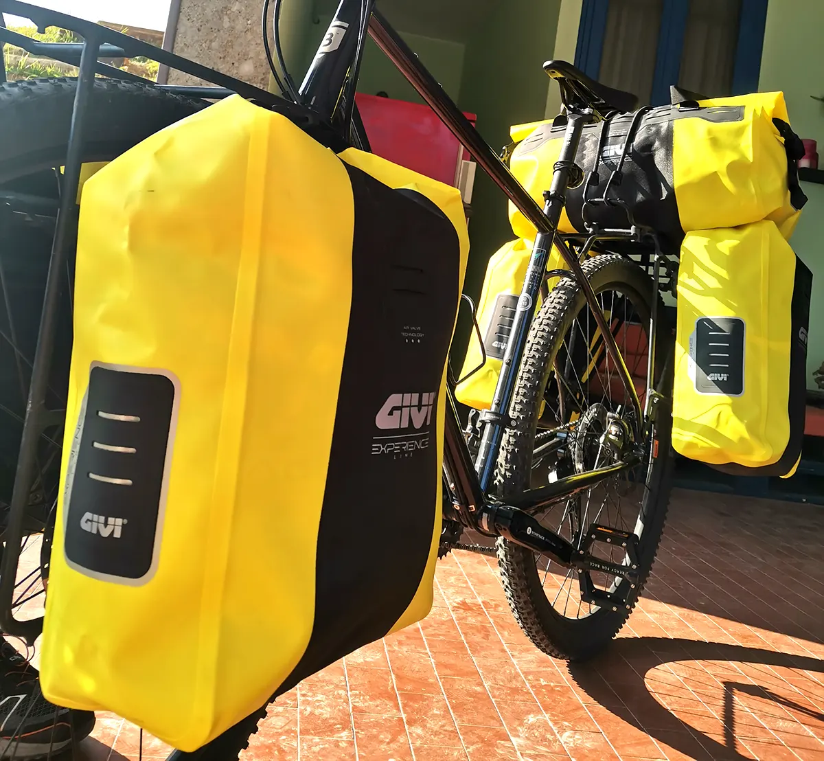 12 borse da cicloturismo junter givi bike