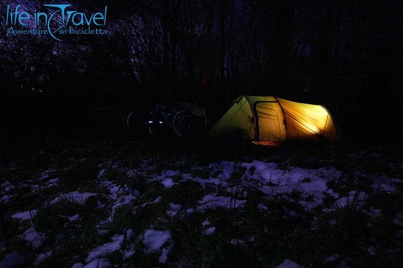 notte in tenda