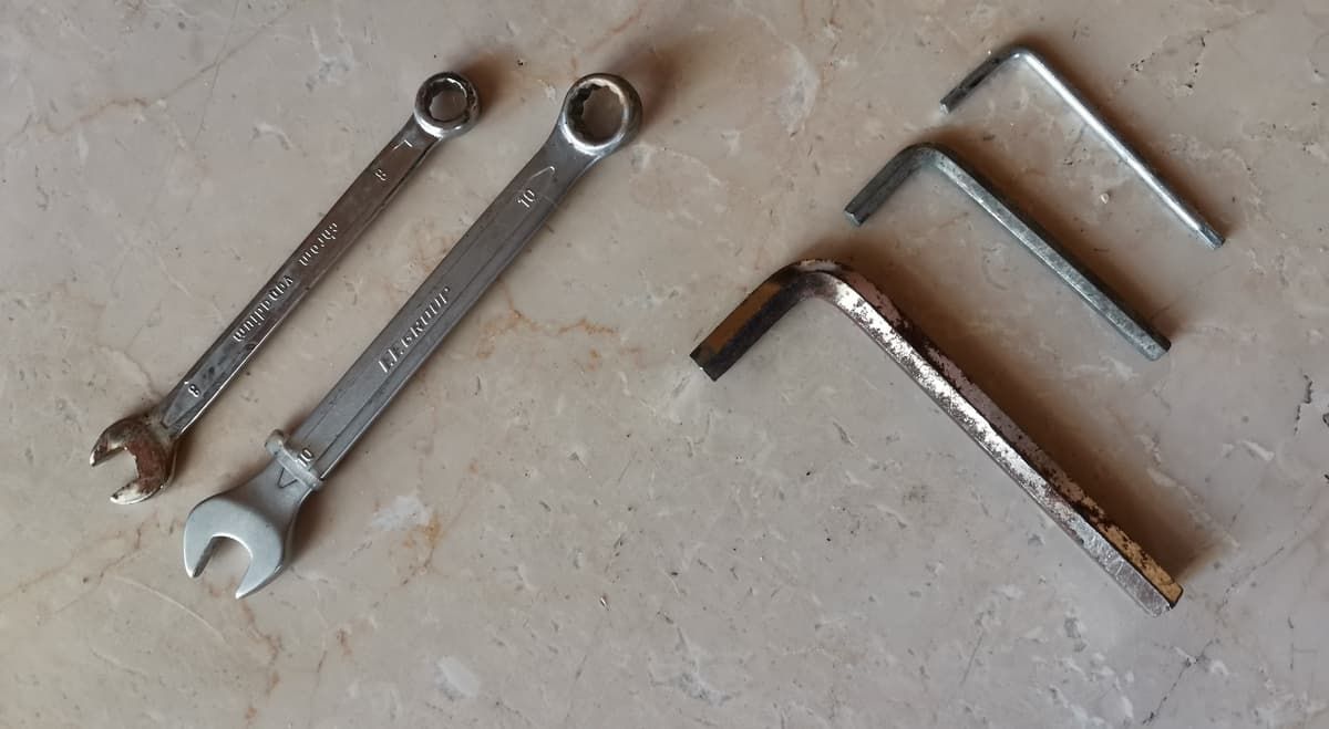 attrezzi per ciclismo chiavi