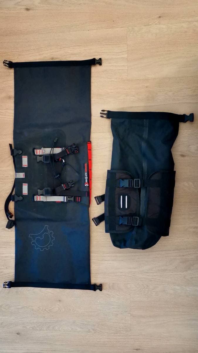 confronto borse bikepacking manubrio